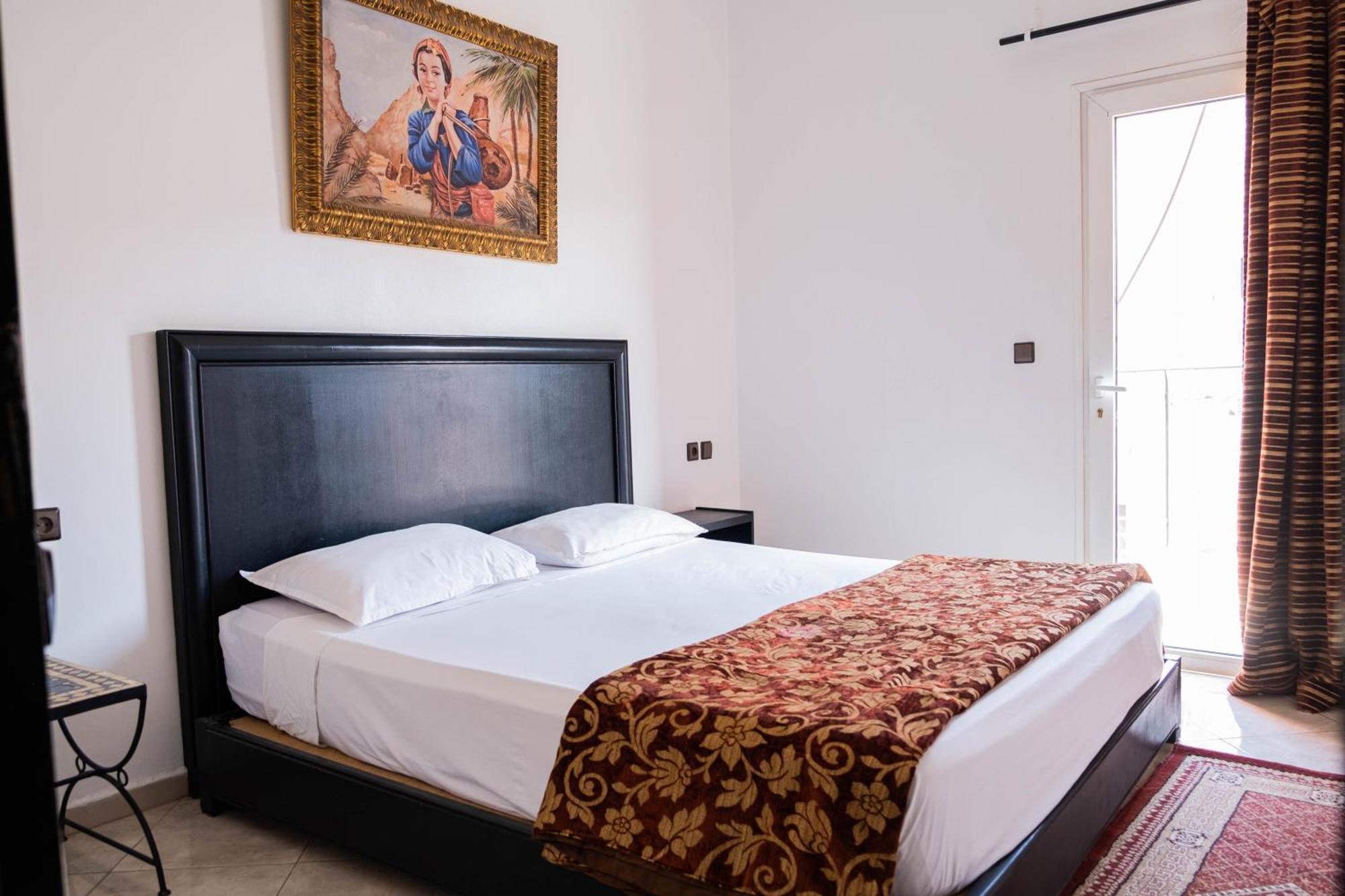 Apart Hotel Larbi マラケシュ エクステリア 写真