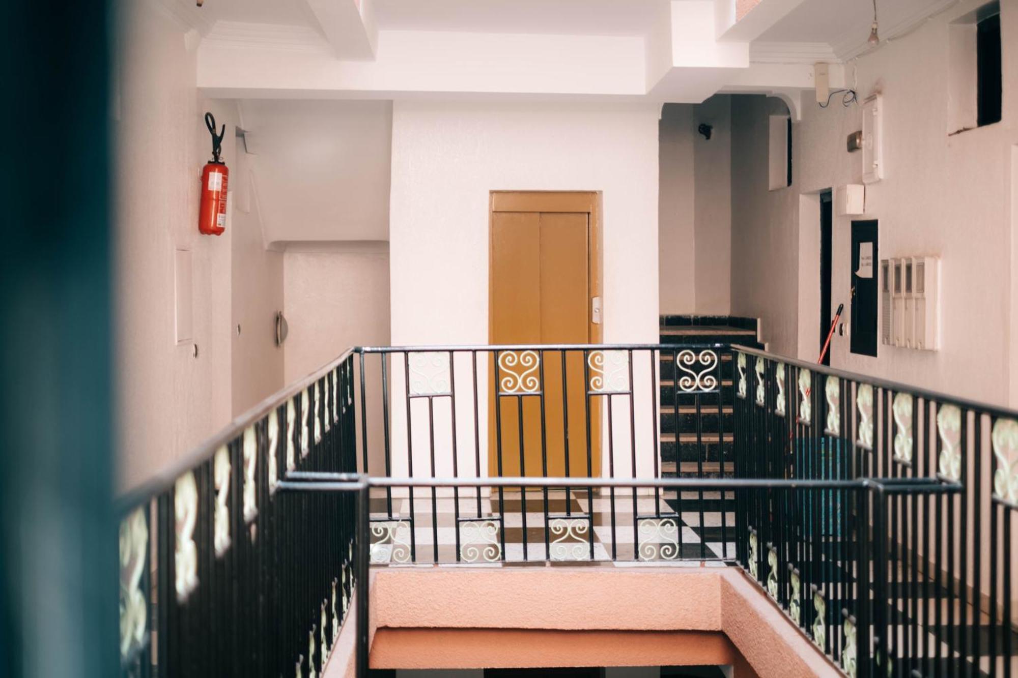 Apart Hotel Larbi マラケシュ エクステリア 写真
